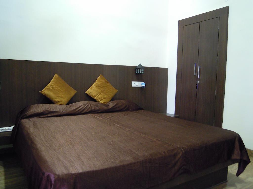 Hotel Grand Barrack Khandwa Camera foto